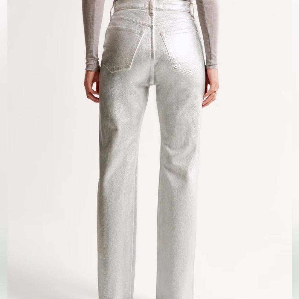 Abercrombie 90s Straight Ultra High Rise Silver Pants - Picture 4 of 7
